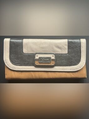 Guess Tri-Panel Continental Wallet in Black, Cream & Tan
